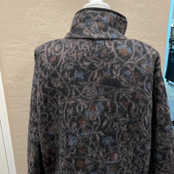 🎉Host Pick🎉 Lulliun design of Norway 🇳🇴 wool jacket - Picture 3 of 5